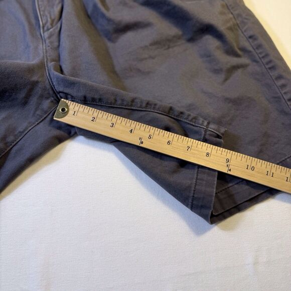 Eddie Bauer Shorts Gray Chino Pleated Front Size 38 Small Mark See Photo Elastic - Picture 7 of 12